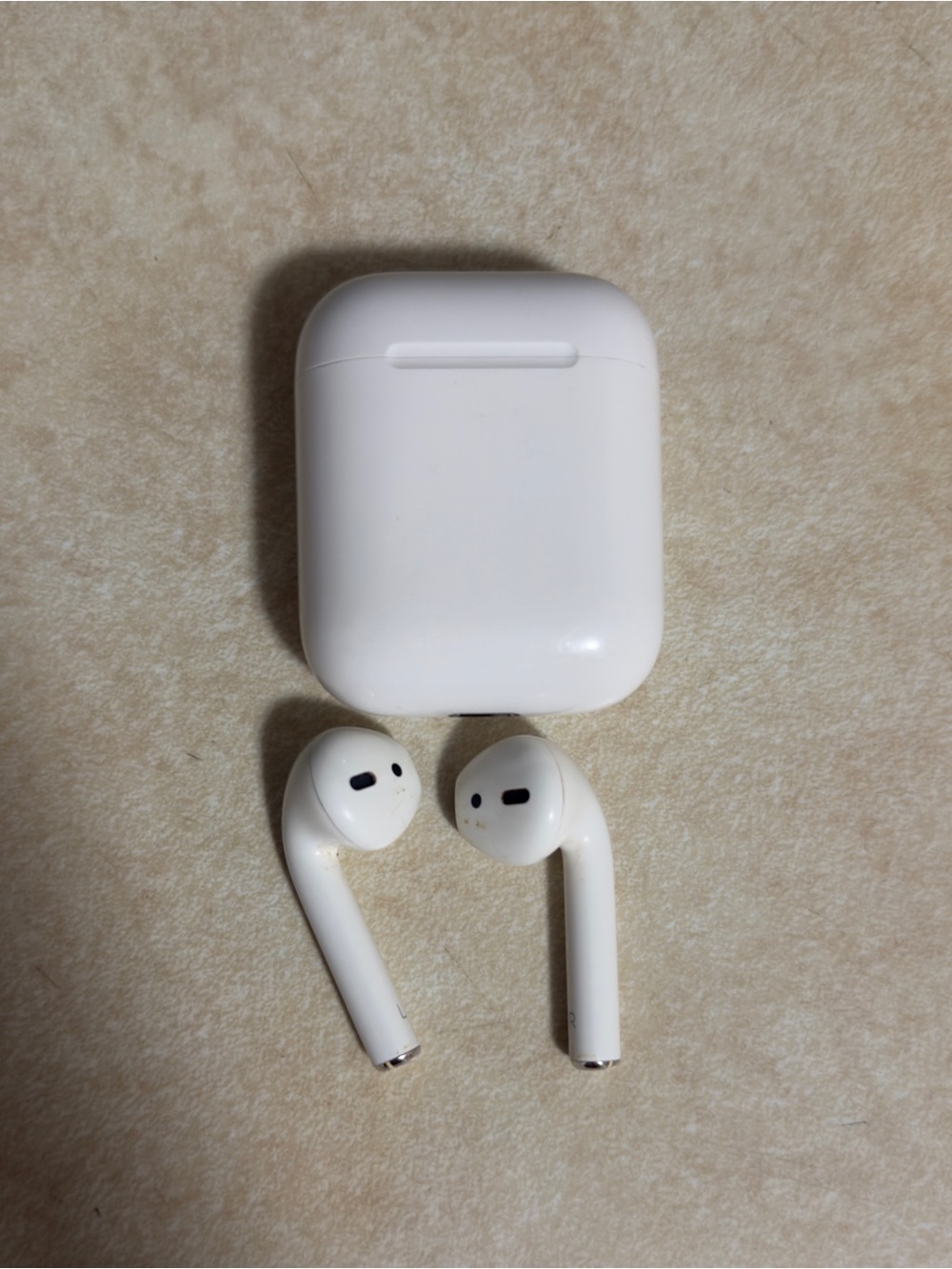 Apple AirPods Wireless Earbuds with Charging Case - White
